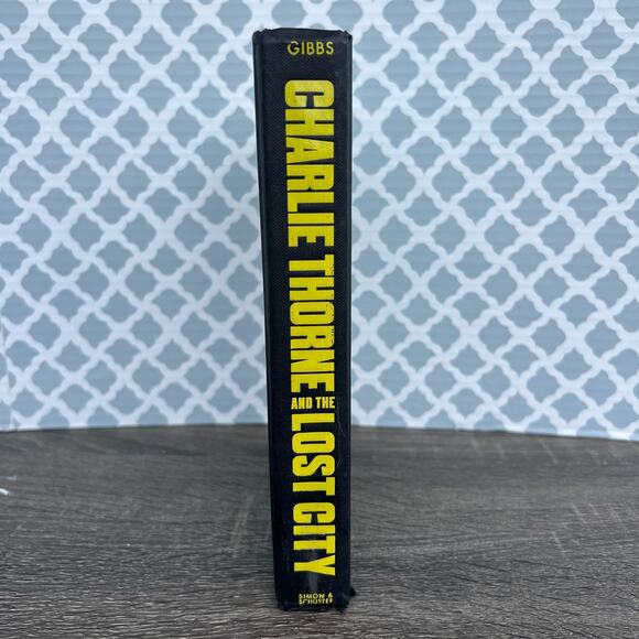 Charlie Thorne and the Lost City by Stuart Gibbs Hardcover Book Pre-Loved - Picture 2 of 7